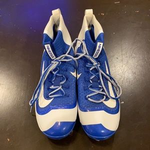 Brand new NIKE HURRACHE metal cleats.
